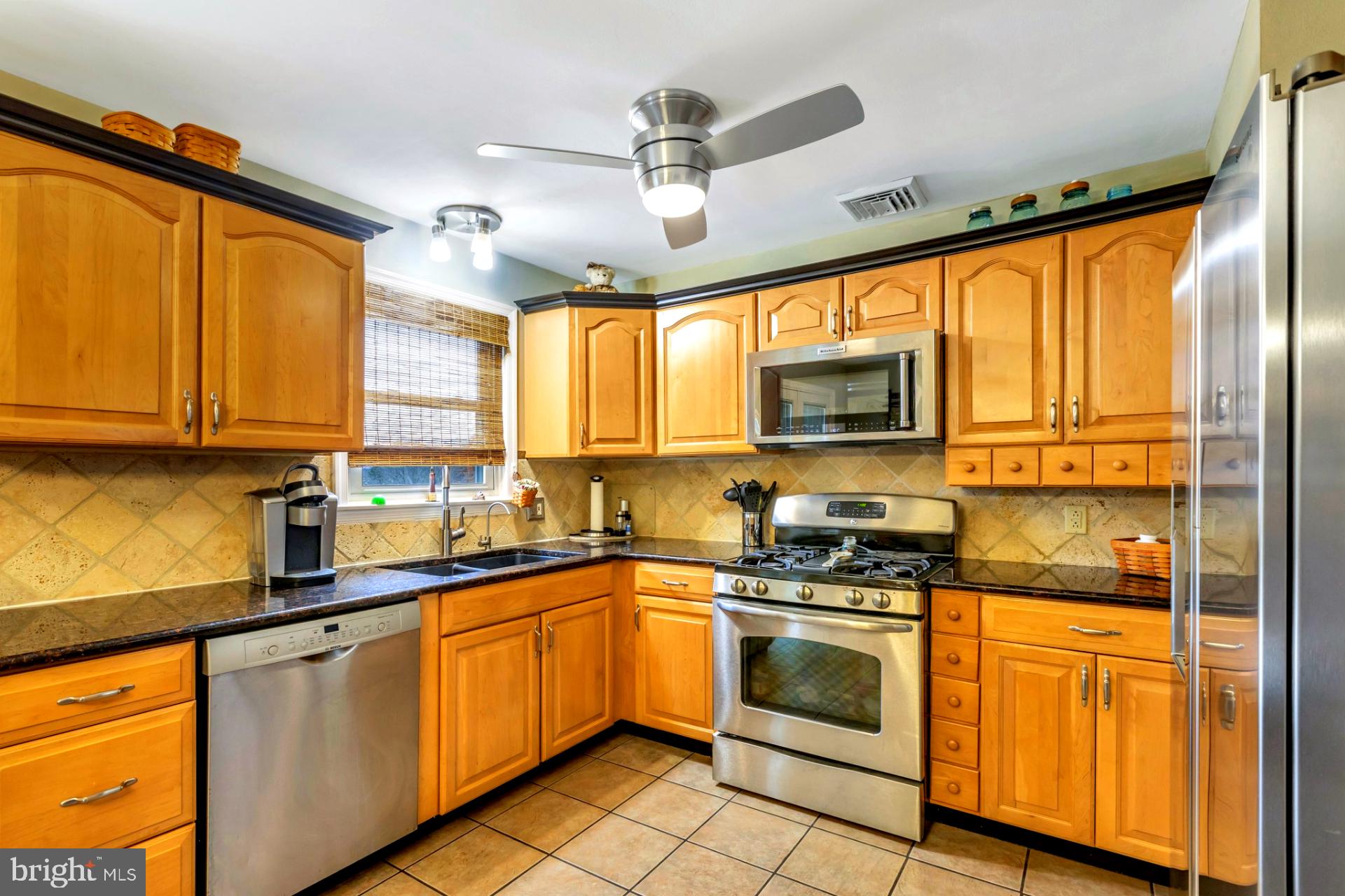 438 Loop Road Pottstown, PA 19464 - Photo 13 of 37