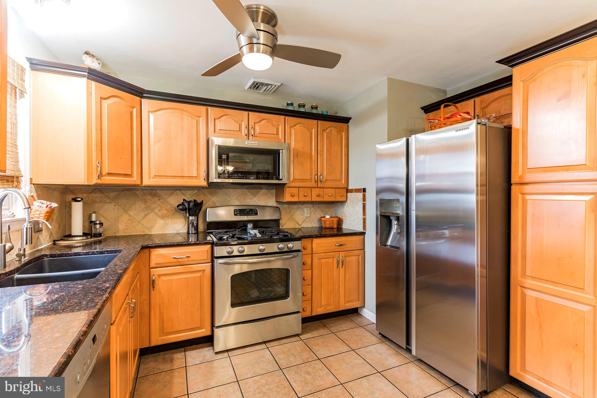 438 Loop Road Pottstown, PA 19464 - Photo 14 of 37