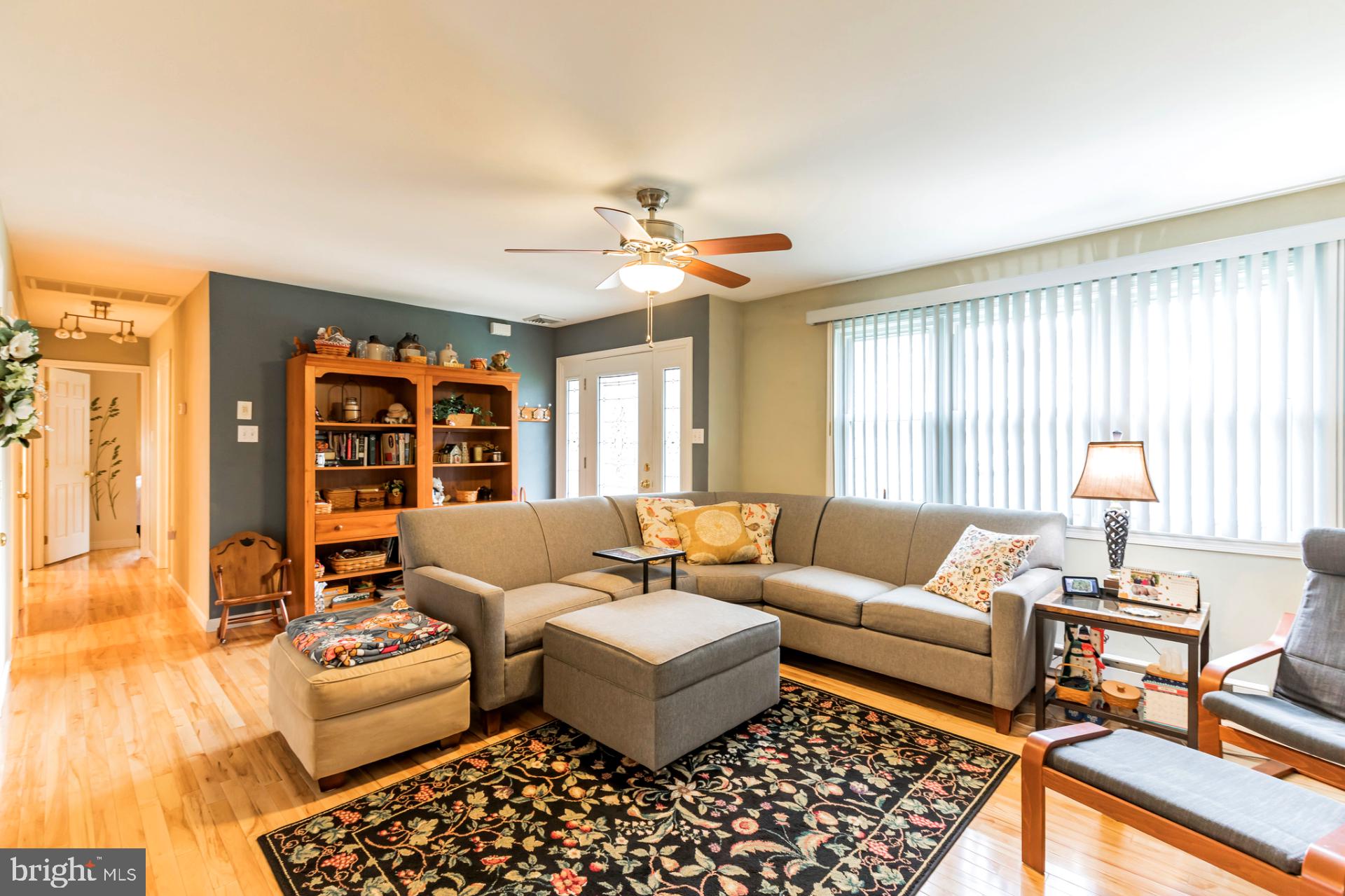 438 Loop Road Pottstown, PA 19464 - Photo 9 of 37