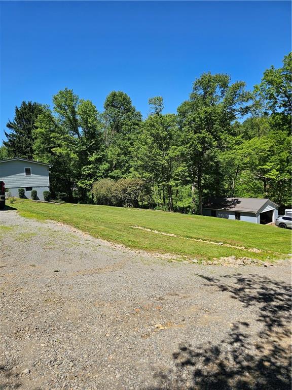 324 Barr Road Natrona Heights, PA 15065 - Photo 28 of 38