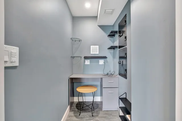 $5,500 | 911 Ocean Drive, Unit 704, Juno Beach, FL 33408