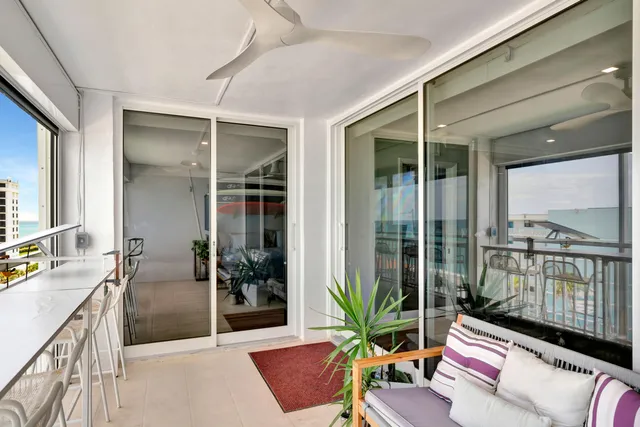 $5,500 | 911 Ocean Drive, Unit 704, Juno Beach, FL 33408