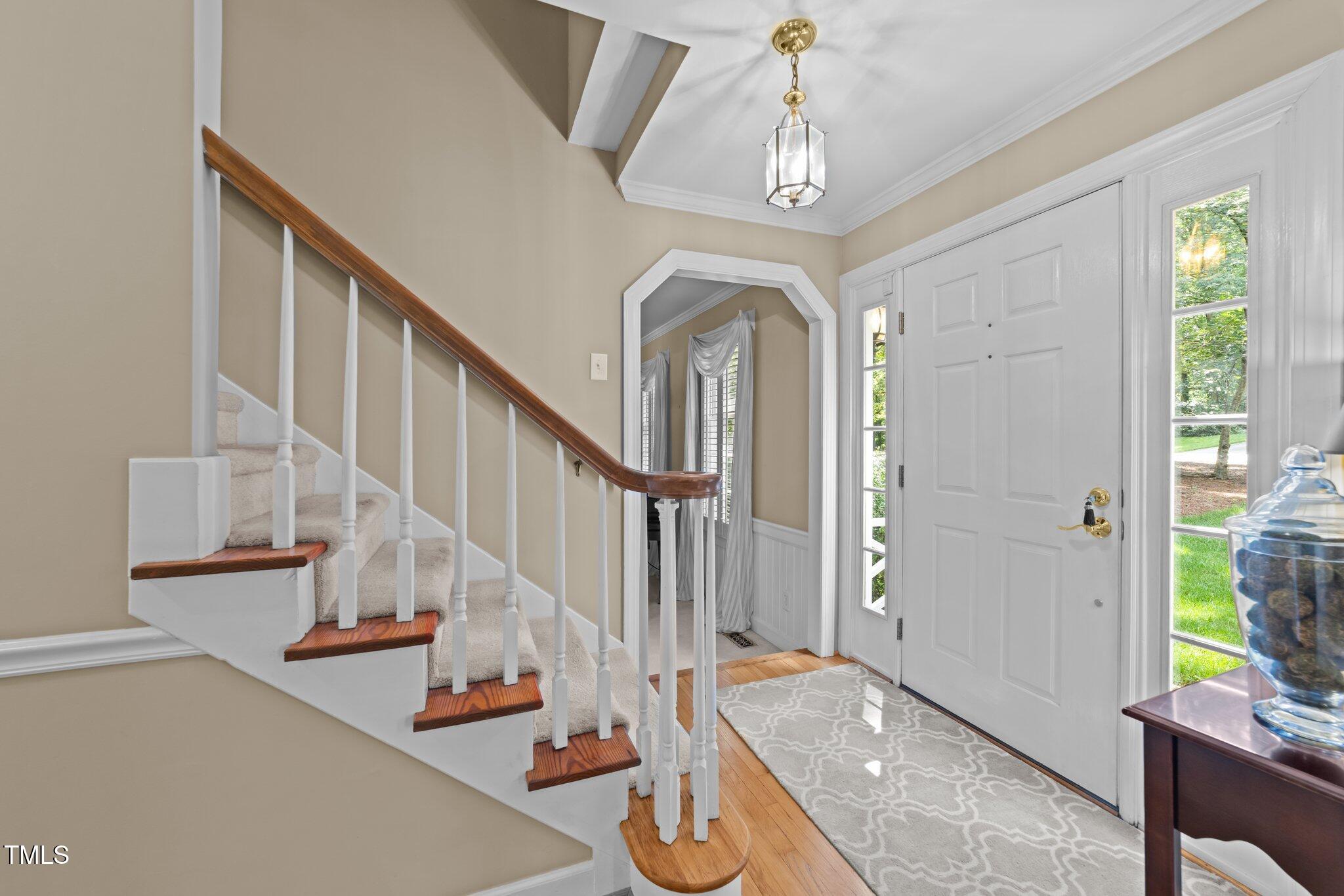 8909 Wellsley Way Raleigh, NC 27613 - Photo 7 of 47 Foyer