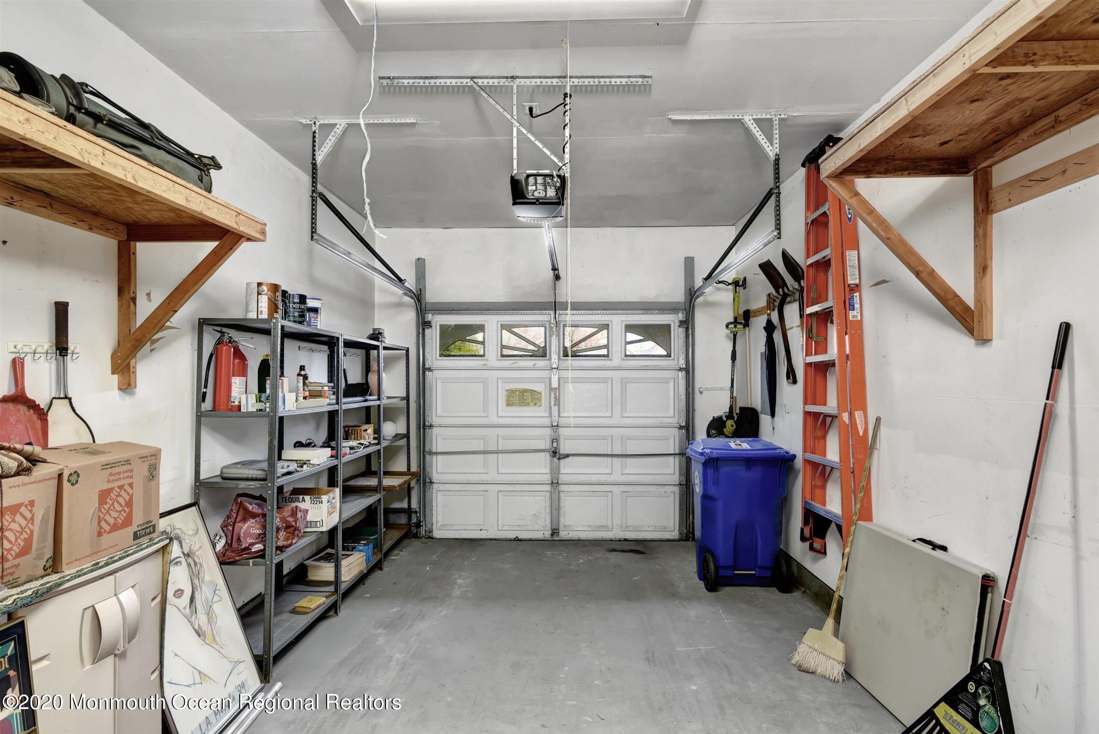 2 Riva Boulevard, Unit 292 Brick, NJ 08723 - Photo 22 of 27 23-Garage