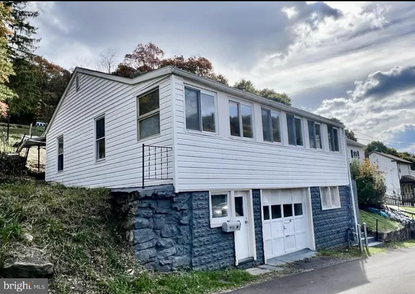 $1,045 | 43 High Street, Lonaconing, MD 21539