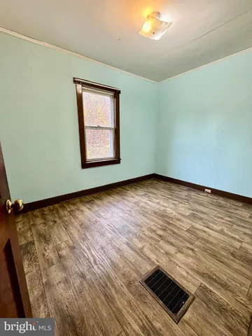 $995 | 43 High Street, Lonaconing, MD 21539