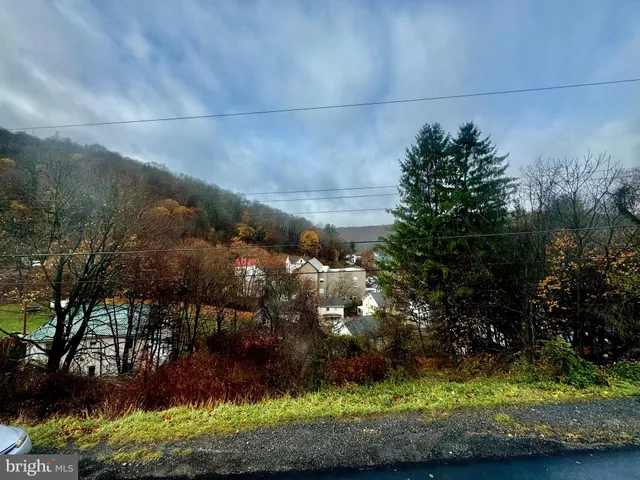 $995 | 43 High Street, Lonaconing, MD 21539