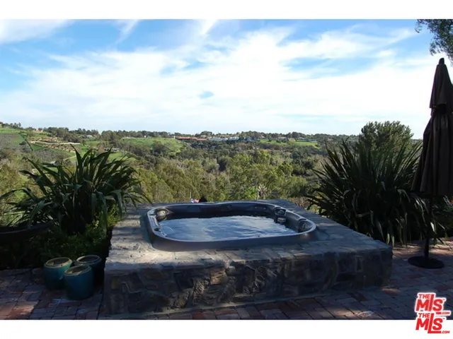 $10,000 | 29507 Harvester Road, Malibu, CA 90265