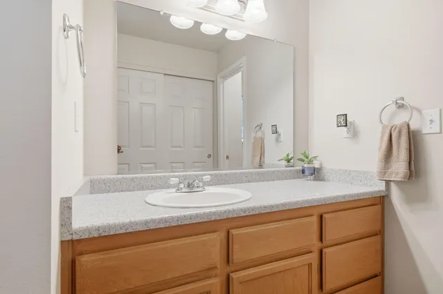 $380,000 | 11380 Puffin Way, Redding, CA 96003