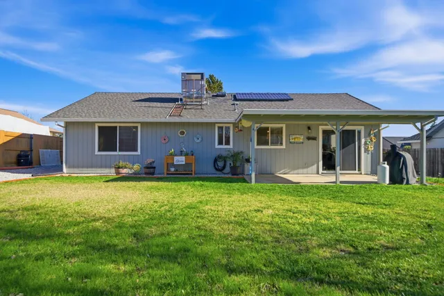 $380,000 | 11380 Puffin Way, Redding, CA 96003