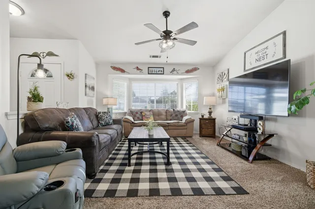 $380,000 | 11380 Puffin Way, Redding, CA 96003