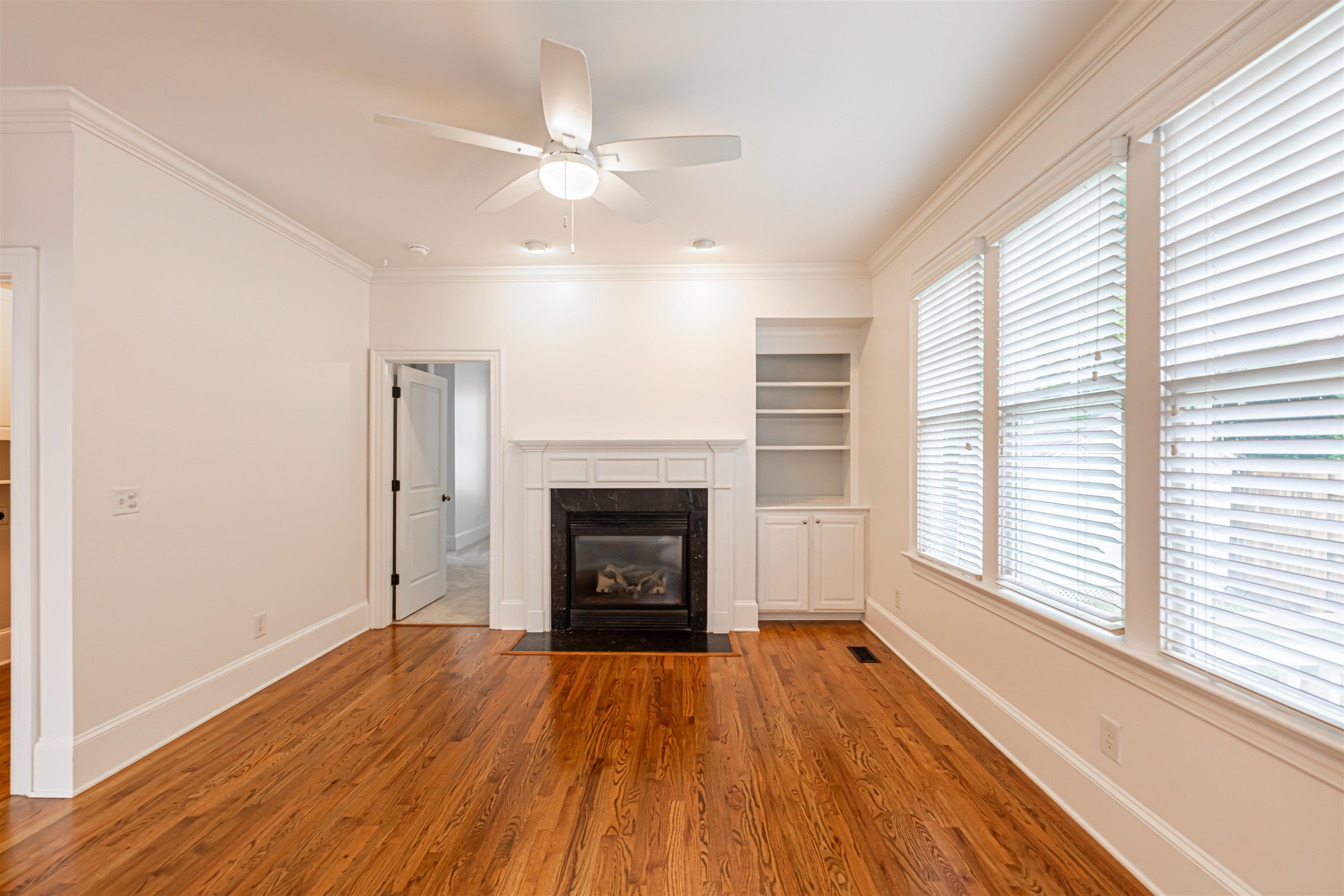 113 Village Mill Place Raleigh, NC 27608 - Photo 33 of 77 Photo 38