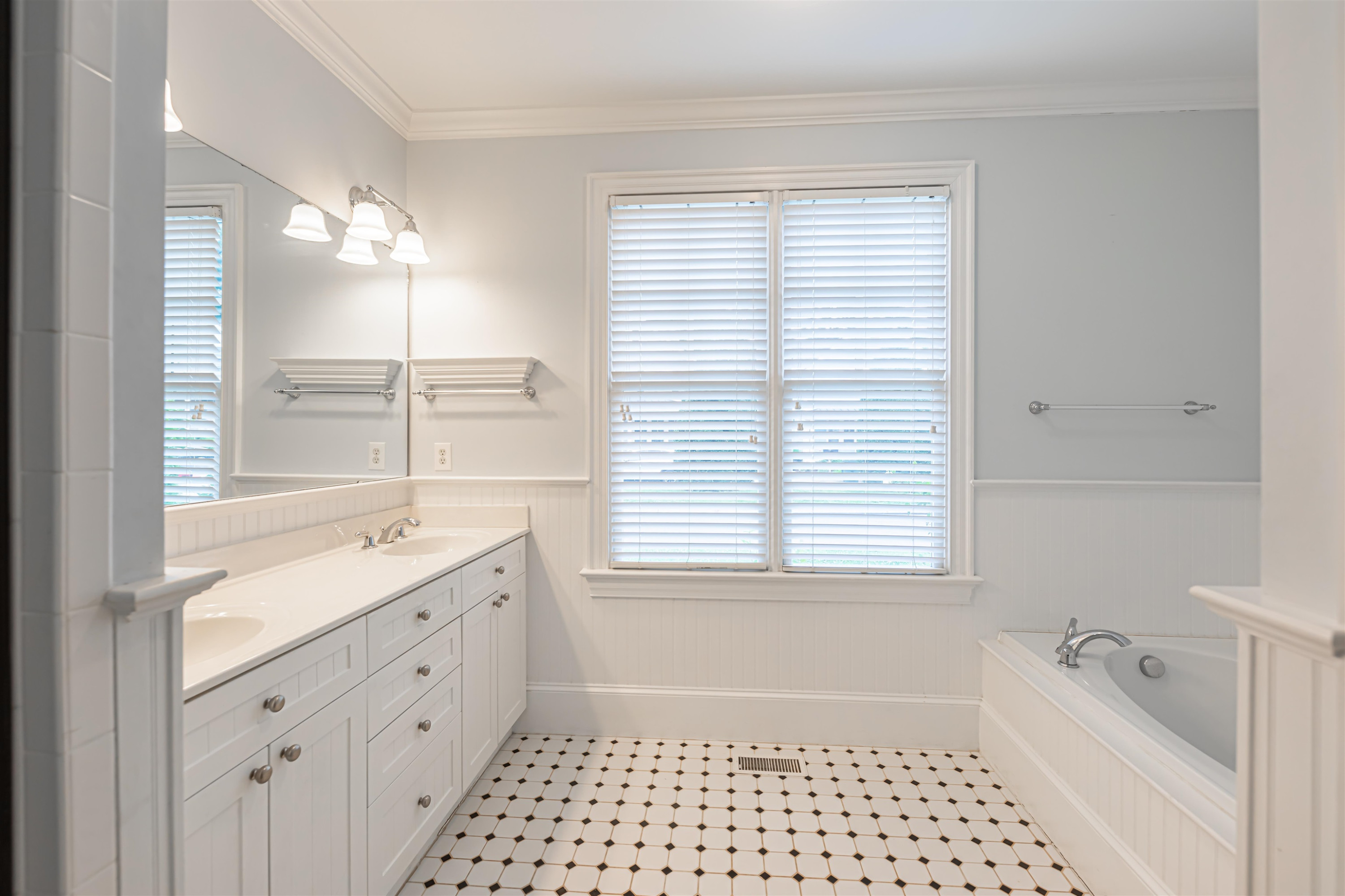 113 Village Mill Place Raleigh, NC 27608 - Photo 45 of 77 Photo 50