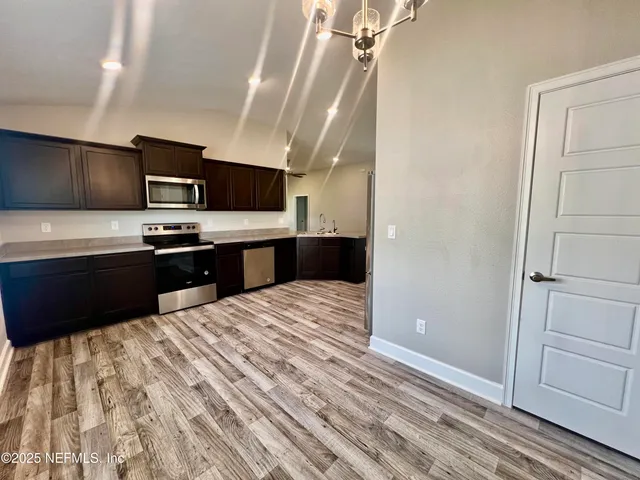 $1,950 | 7811 Oklahoma Street, Jacksonville, FL 32220