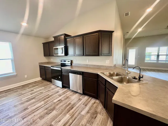 $1,950 | 7811 Oklahoma Street, Jacksonville, FL 32220