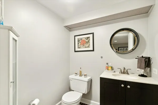 $900,000 | 842 Furlong Drive, Libertyville, IL 60048