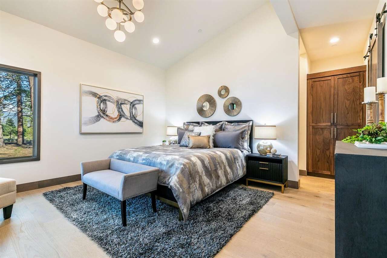 12825 Lookout Loop Truckee, CA 96161 - Photo 13 of 21