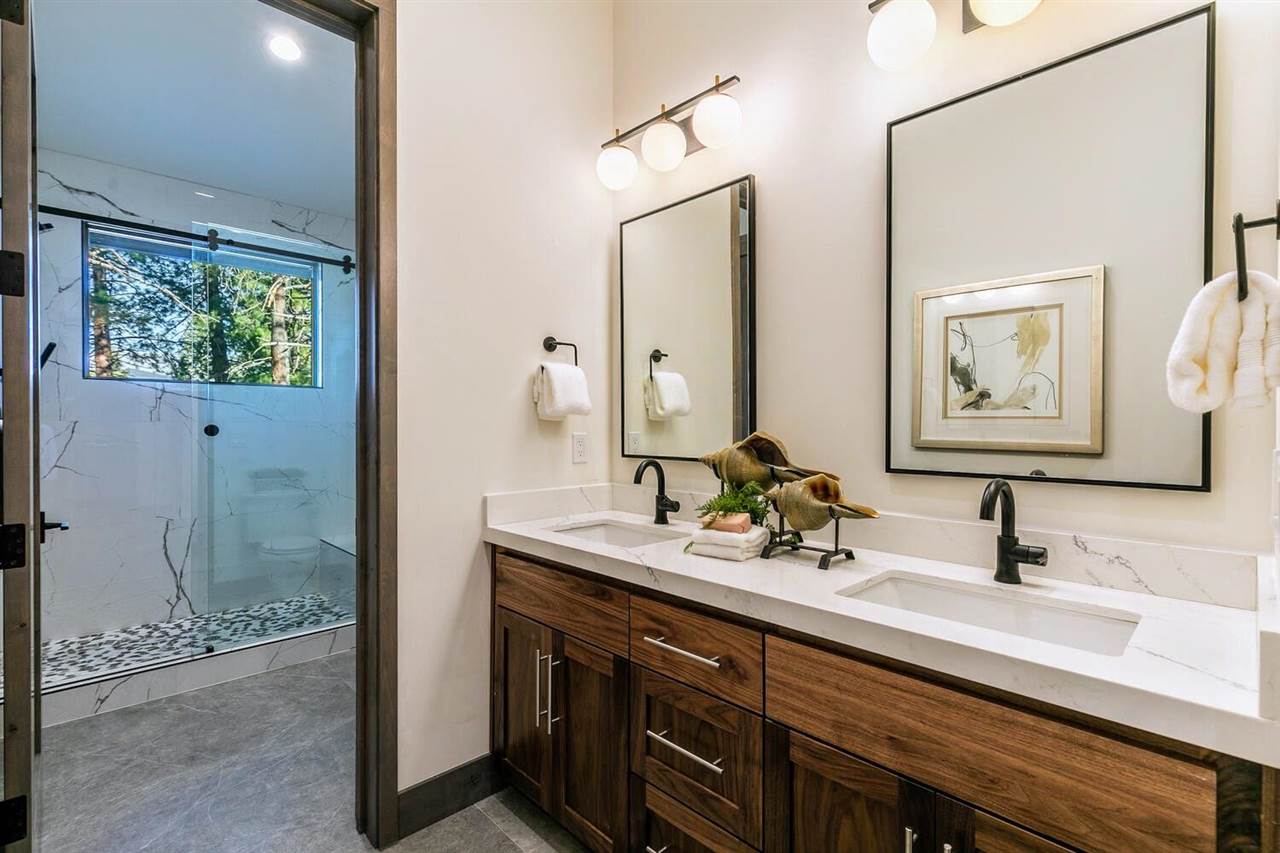 12825 Lookout Loop Truckee, CA 96161 - Photo 15 of 21