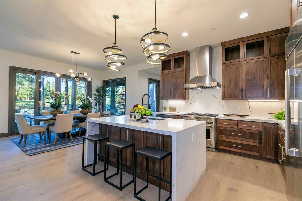 12825 Lookout Loop Truckee, CA 96161 - Photo 10 of 21