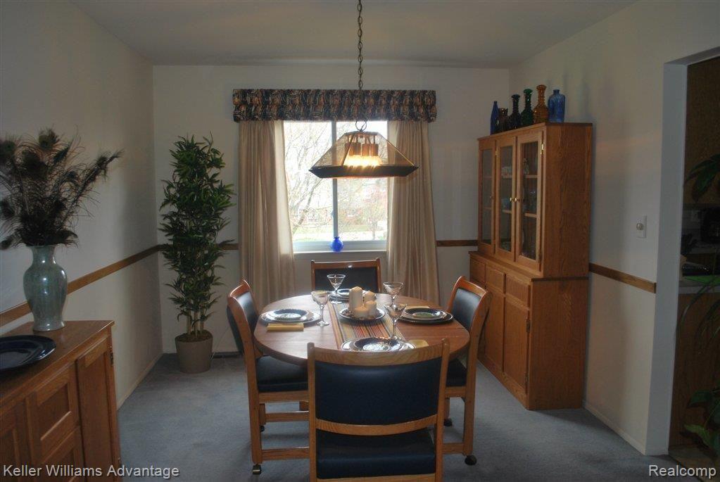 36484 Saxony Road Farmington, MI 48335 - Photo 7 of 24 FORMAL DINING ROOM.JPG