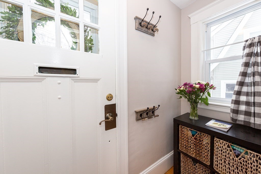 231 Appleton Street Arlington, MA 02476 - Photo 5 of 41 Gallery Image 5