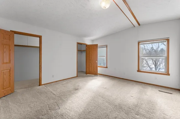 $440,000 | 39052 Mica Avenue, North Branch, MN 55056