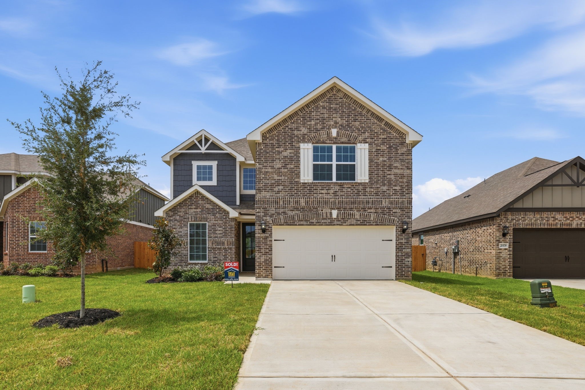 8814 New Jade Drive Rosharon, TX 77583 - Photo 1 of 13 The Driftwood Plan by LGI Homes to be built at Canterra Creek. Completed example may have finishes or color selections not in home under construction.