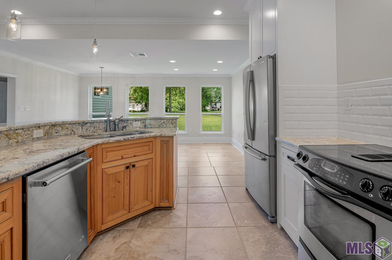 13429 Doel Mayer Road Gonzales, LA 70737 - Photo 4 of 21 Gallery Image 4