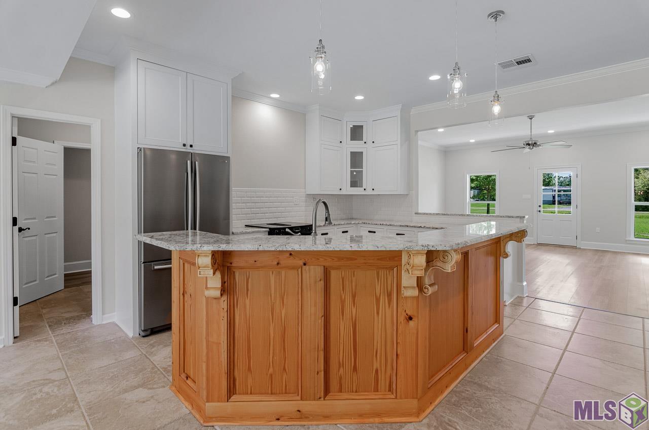 13429 Doel Mayer Road Gonzales, LA 70737 - Photo 5 of 21 Gallery Image 5