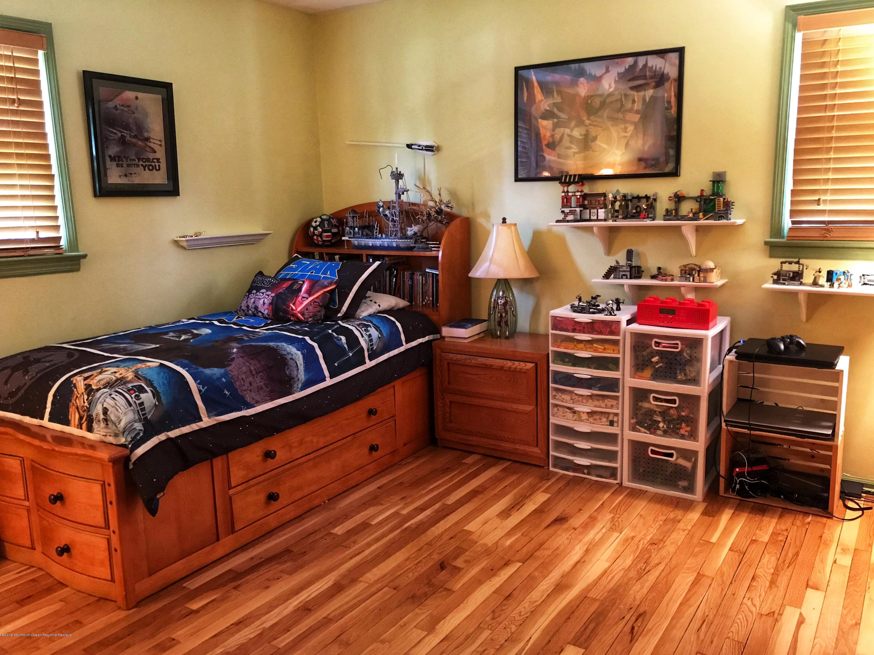 7 Hendrickson Place Fair Haven, NJ 07704 - Photo 12 of 26 7-2