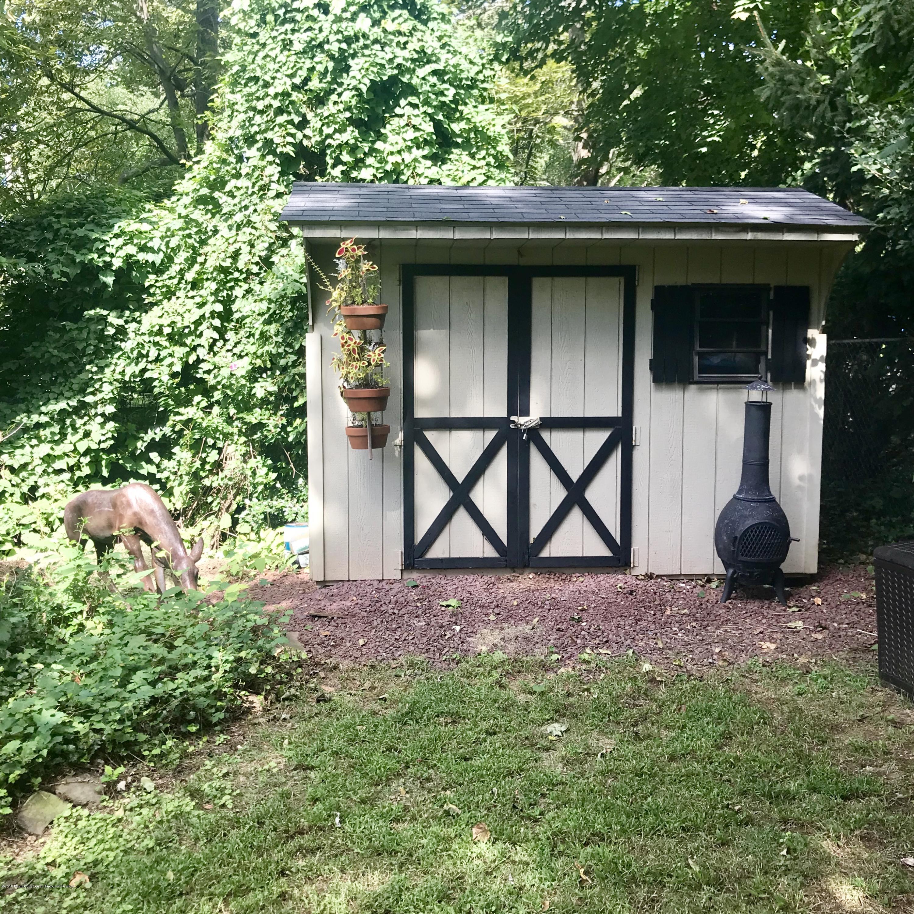 7 Hendrickson Place Fair Haven, NJ 07704 - Photo 22 of 26 GARDEN SHED