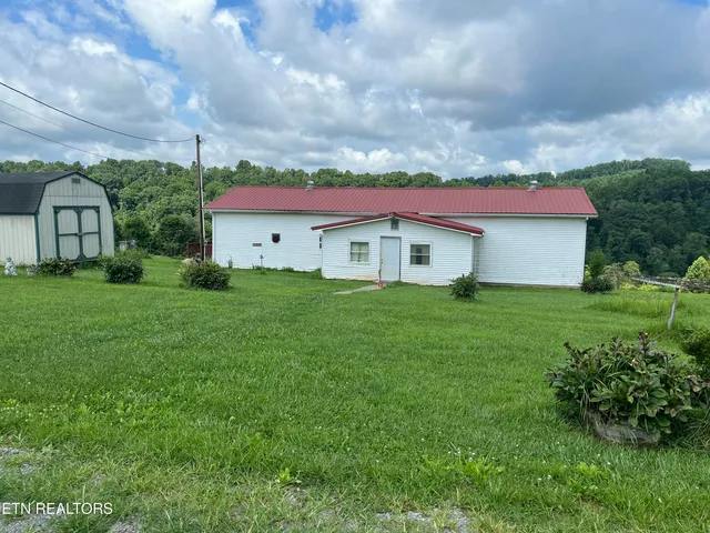 $365,000 | 468 Spears Drive, Pennington Gap, VA 24277