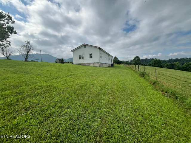$365,000 | 468 Spears Drive, Pennington Gap, VA 24277