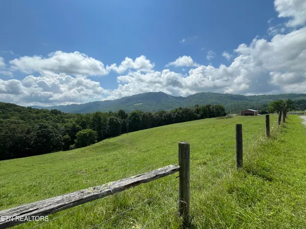 $365,000 | 468 Spears Drive, Pennington Gap, VA 24277