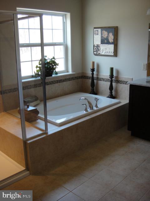 2635 Eagle Lane Hellertown, PA 18055 - Photo 17 of 22 Gallery Image 17