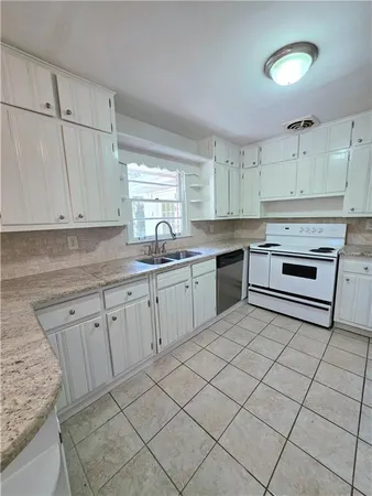 $2,950 | 2076 Azalea Circle, Decatur, GA 30033