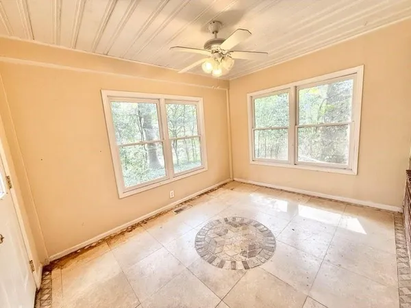 $2,950 | 2076 Azalea Circle, Decatur, GA 30033