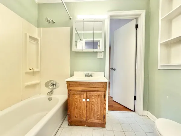 $2,950 | 2076 Azalea Circle, Decatur, GA 30033