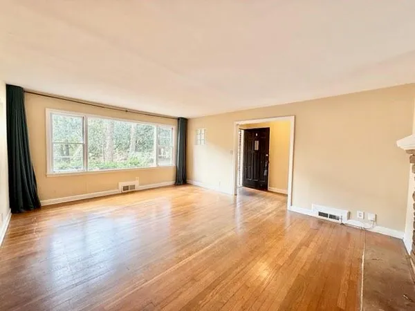 $2,950 | 2076 Azalea Circle, Decatur, GA 30033