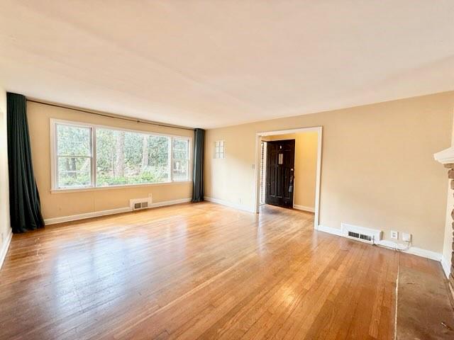 2076 Azalea Circle Decatur, GA 30033 - Photo 6 of 39