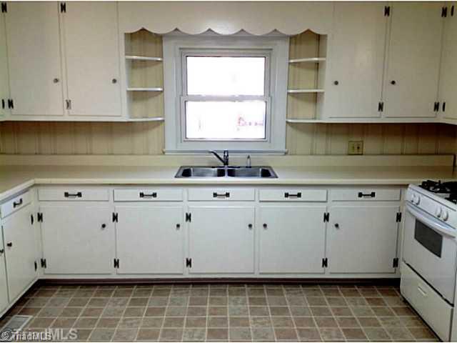 2205 Lane Road Greensboro, NC 27408 - Photo 2 of 16 Kitchen.