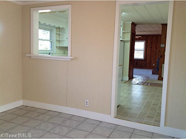 2205 Lane Road Greensboro, NC 27408 - Photo 6 of 16 Dining Room.