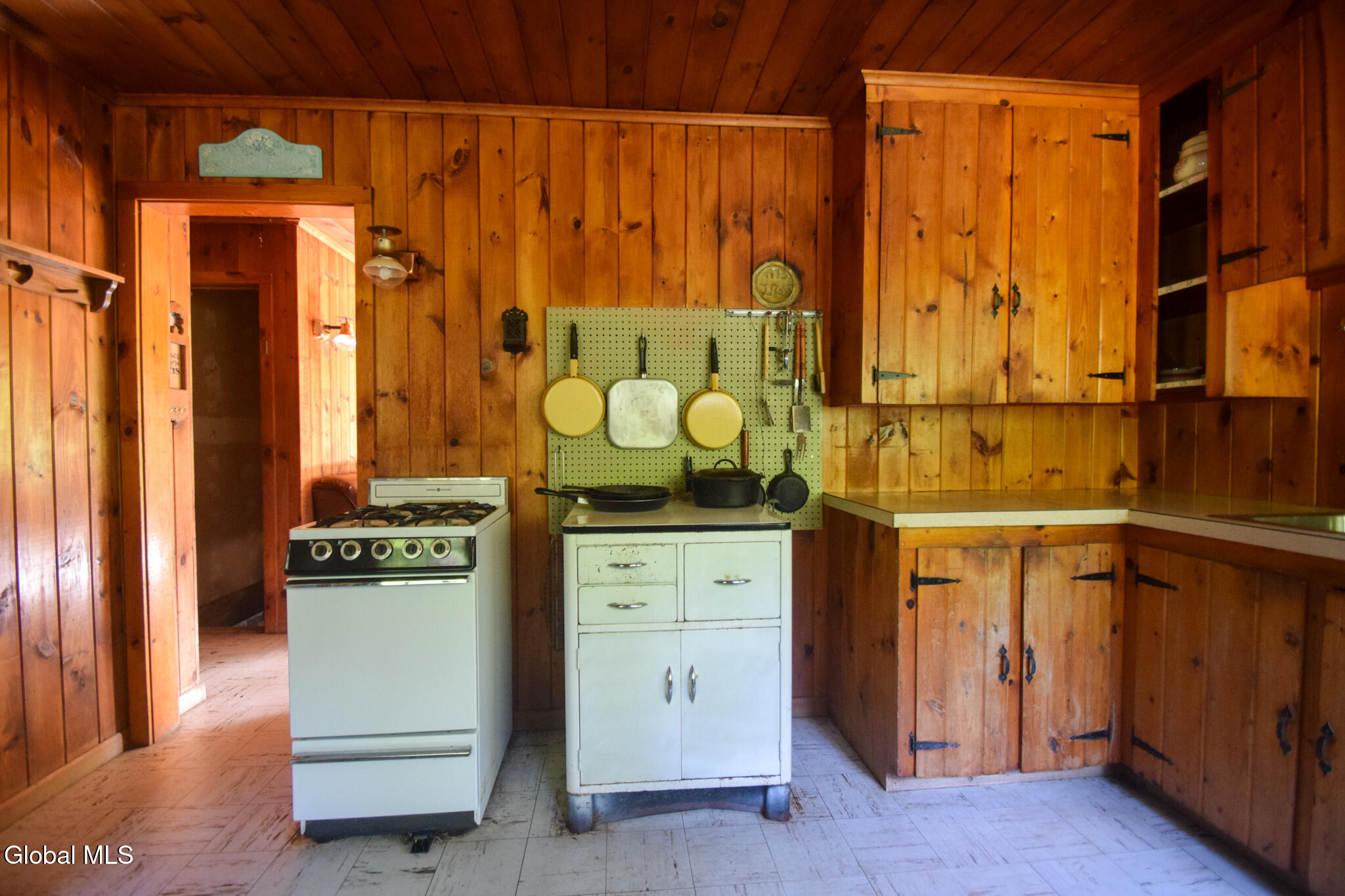 327 Wardsboro Road Hague, NY 12836 - Photo 4 of 34 DSC_0050 (1)