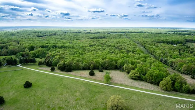 $486,000 | 28 State Highway East, Jonesburg, MO 63351