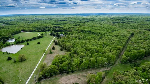 $486,000 | 28 State Highway East, Jonesburg, MO 63351