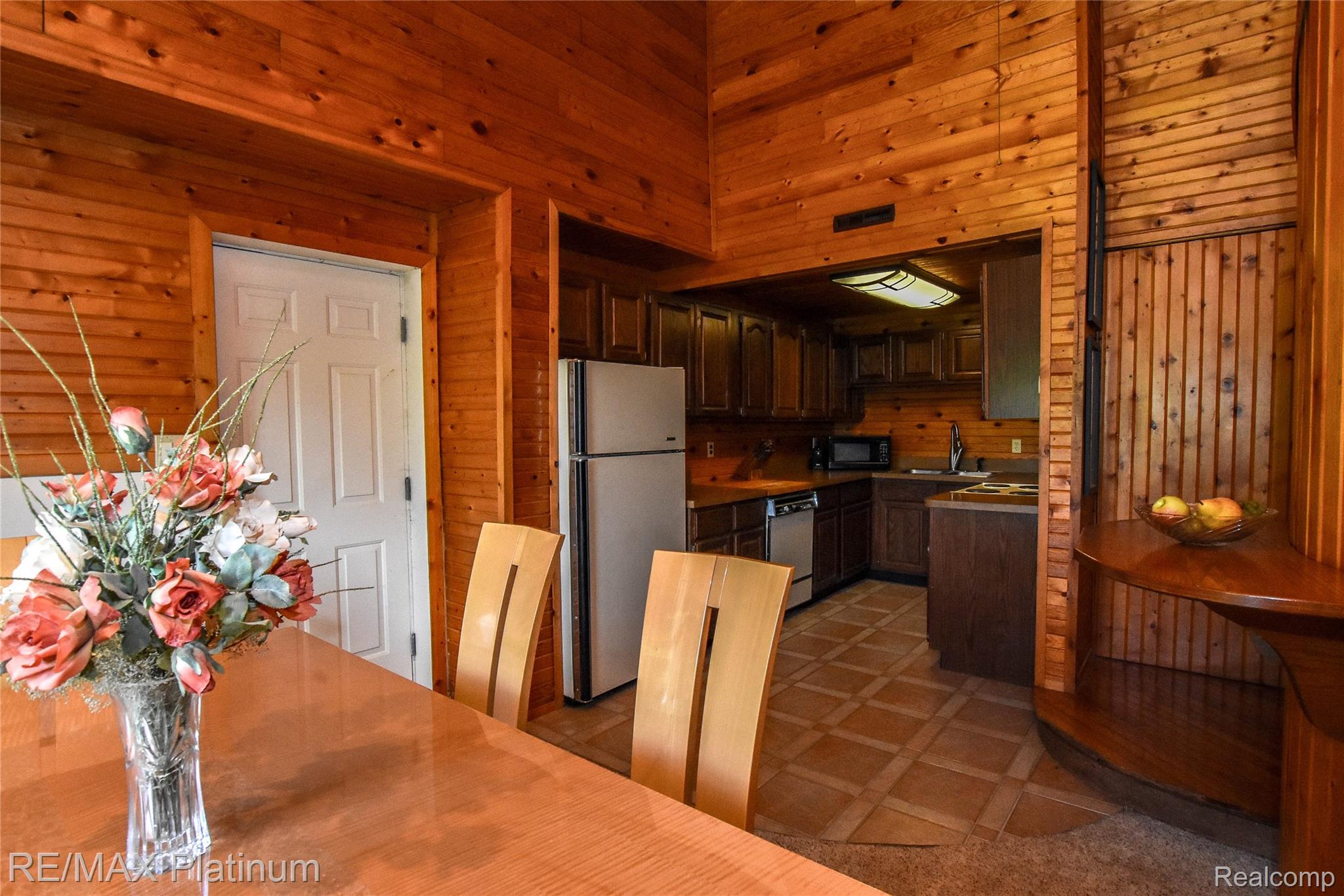 5160 Fenton Road Fenton, MI 48430 - Photo 38 of 68 DSC_0015.jpg