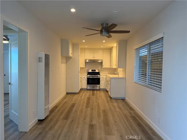 $1,880 | 657 West 24th Street, Unit 1, San Pedro, CA 90731