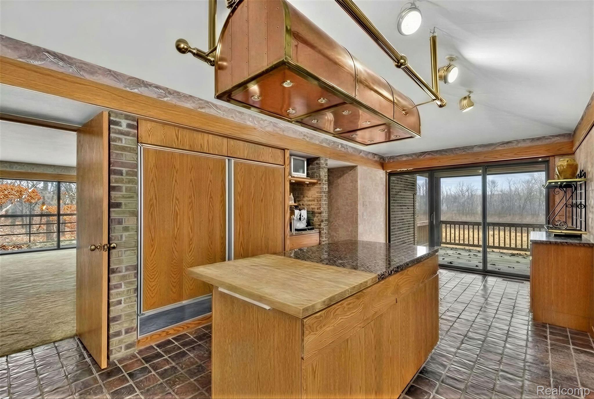 2551 Patterson Lk Road Pinckney, MI 48169 - Photo 45 of 95 Island Kitchen