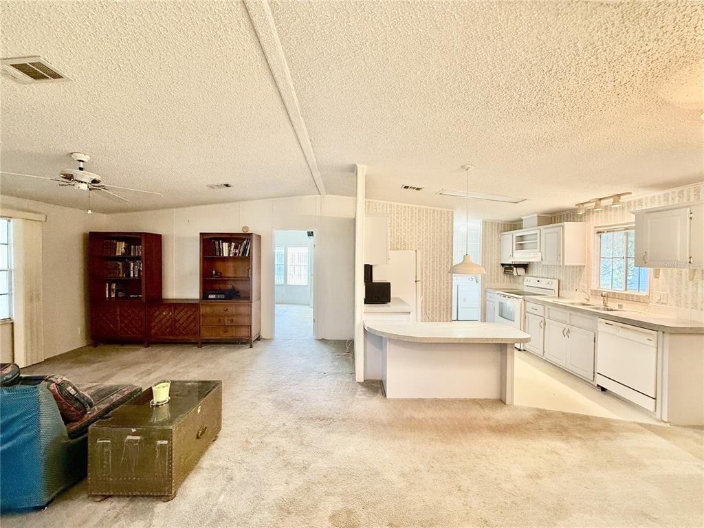 5152 Forest Glenn Drive Spring Hill, FL 34607 - Photo 3 of 24