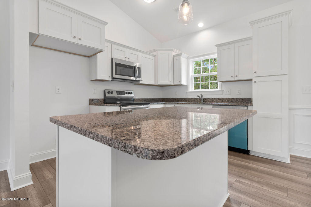 631 Belt Road Hampstead, NC 28443 - Photo 4 of 22 IMG_9209